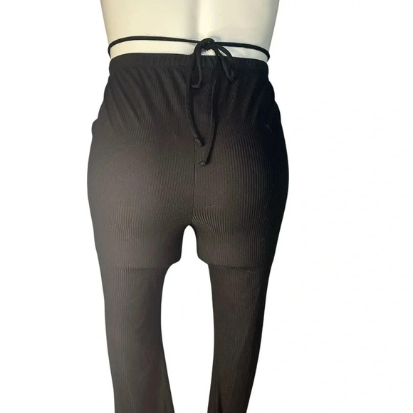 Black textured Rue21 Flare pants (F2) - Picture 4 of 6